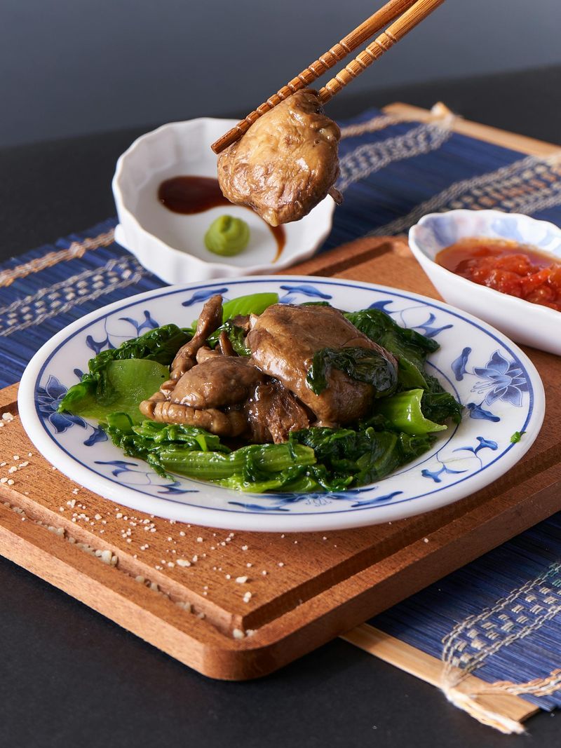 Mushrooms and Seaweeds