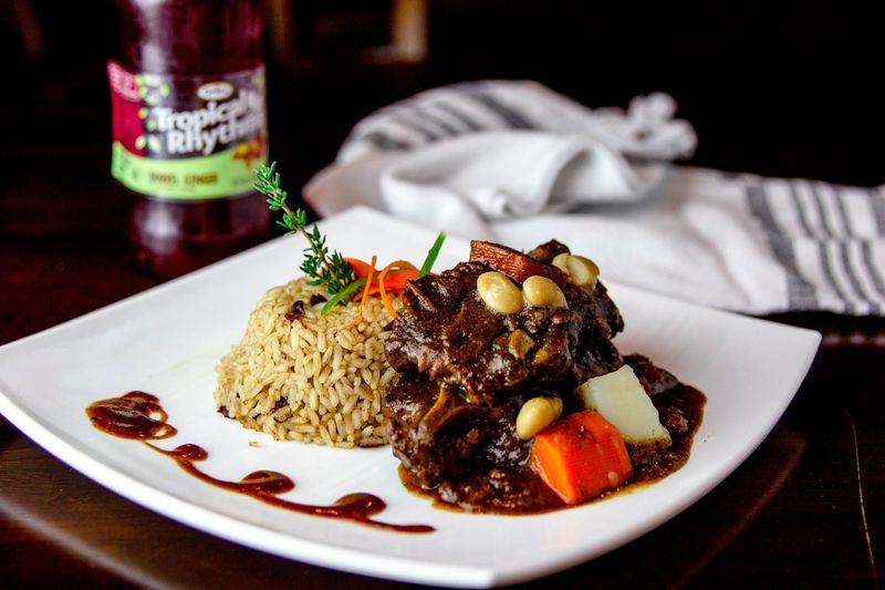 Jamaican Breeze Sports Bar & Grill