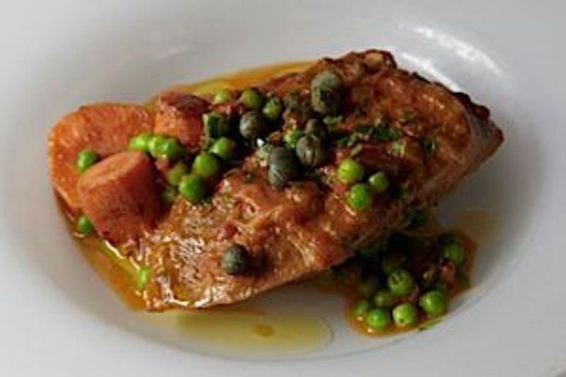 La Vara (Cobble Hill) – Intimate Spanish kitchen exploring Moorish and Jewish influences—think saffron, almonds, and slow braises in a candlelit room