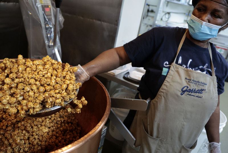 Chicago Popcorn & Garrett Mix