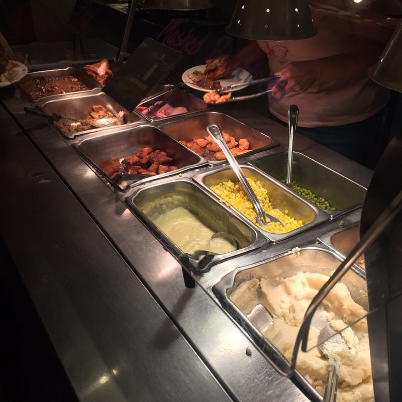 King Buffet: Marinette's Crown Jewel of Comfort