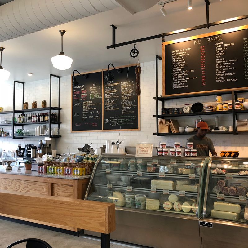 Rocco's Italian Deli – Detroit, MI