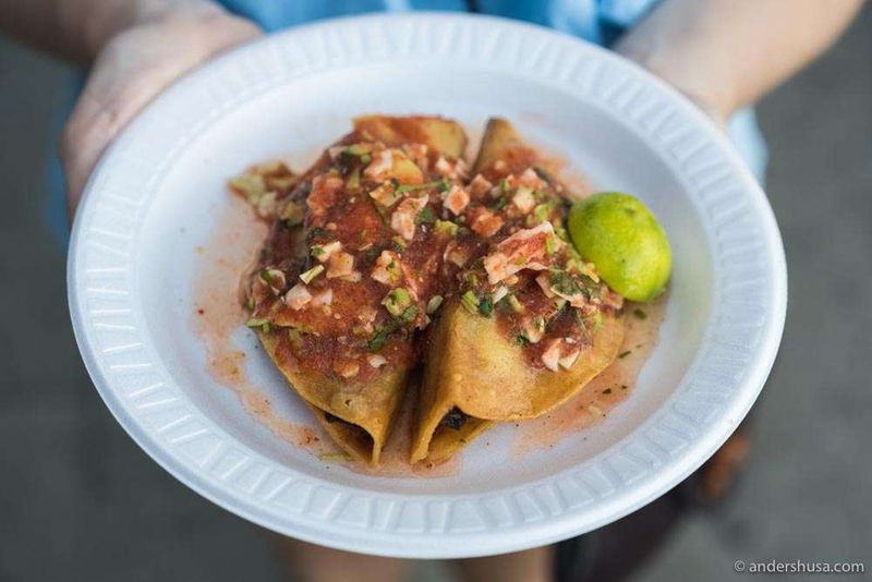 Mariscos Jalisco – Los Angeles