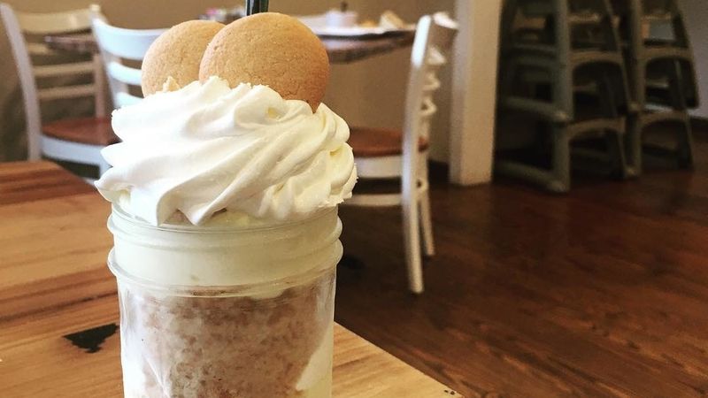 Aunt Granny's All-You-Care-To-Eat Buffet — Dollywood