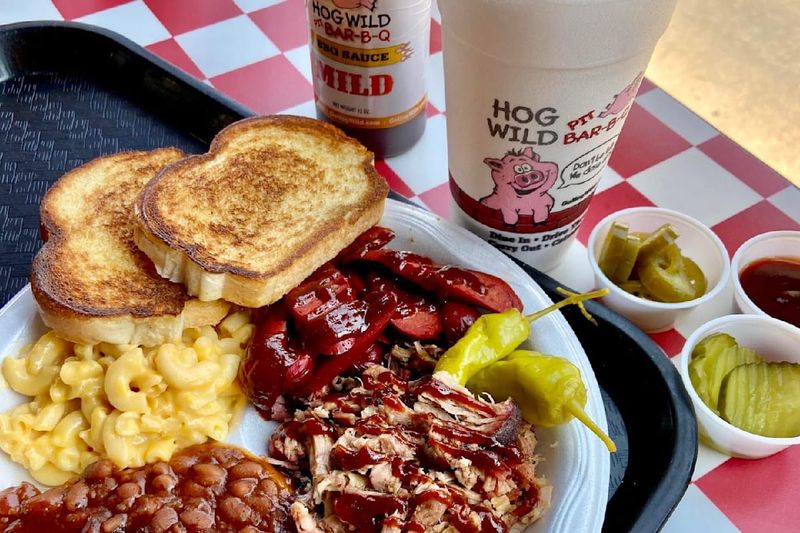 Hog Wild Pit Bar-B-Q