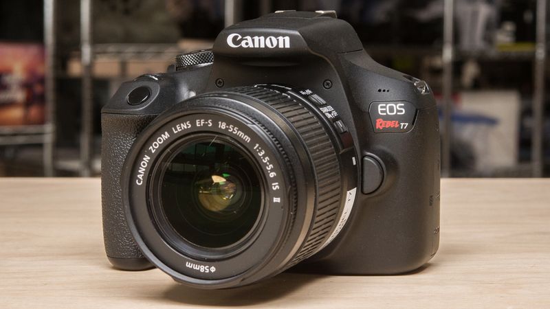 Canon EOS Rebel T7