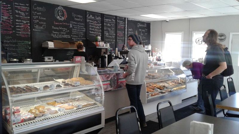 The Crisp Cannoli – West Babylon