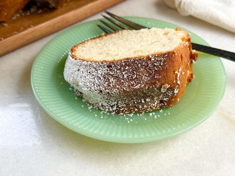 Mary Todd Lincoln's Almond Cake