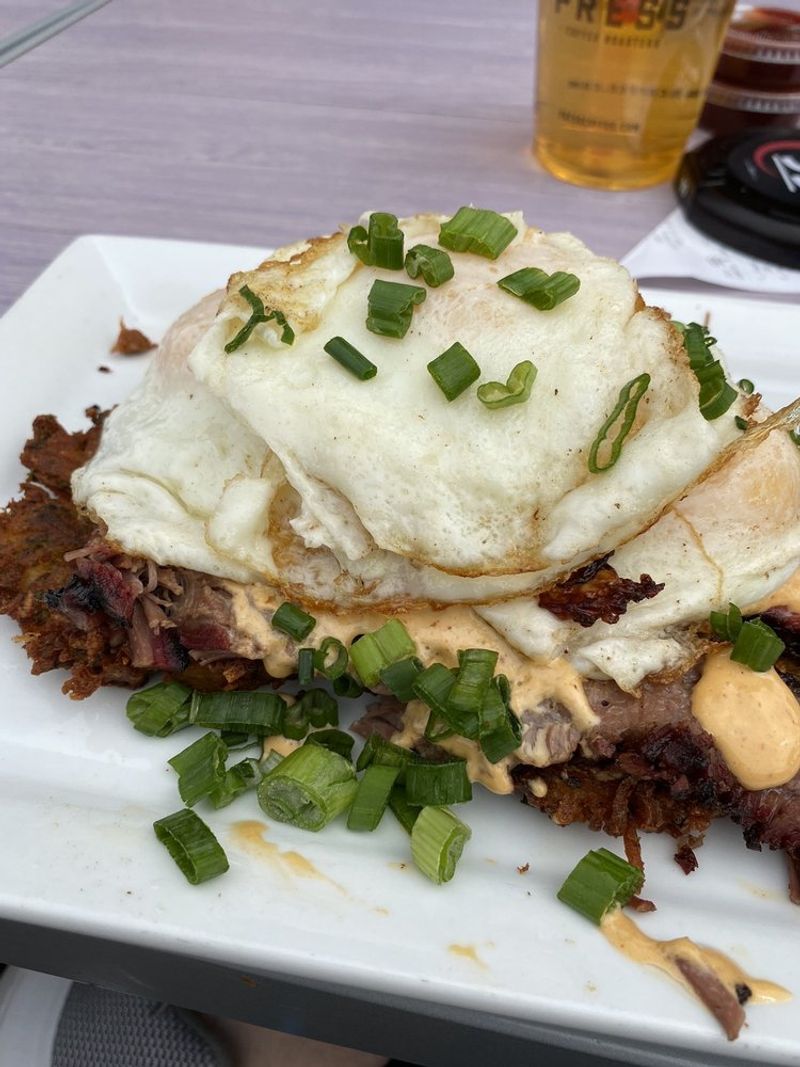 The Thumb (Scottsdale) – BBQ… inside a gas station