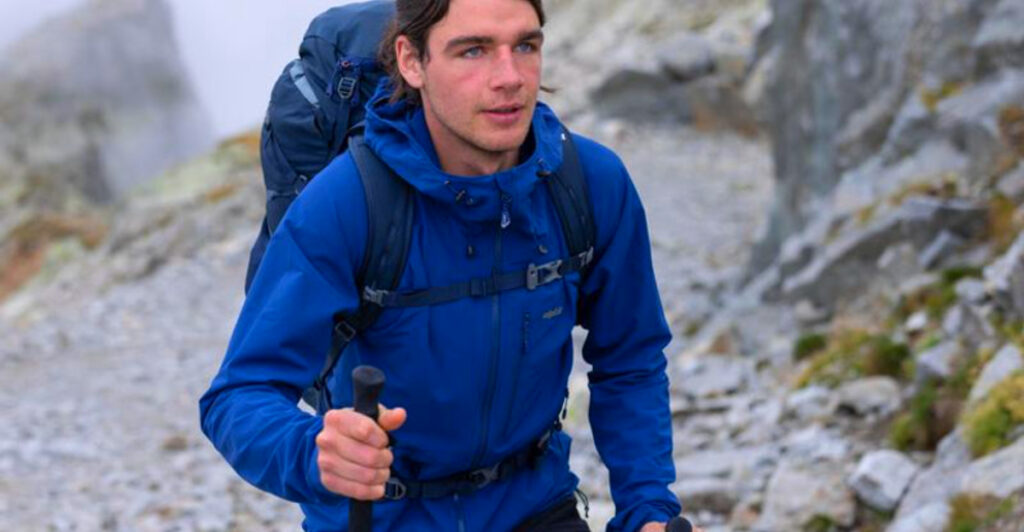 Cold-Weather Hiking Layers That Keep You Moving (Hands-On)