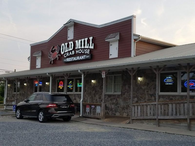 Delaware: Old Mill Crab House (Delmar)