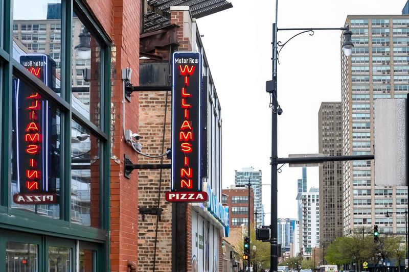 Williams Inn Pizza & Sports Bar