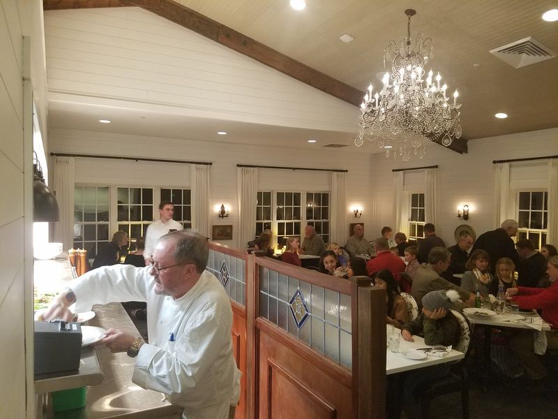 Filberts Farmhouse Kitchen (Aurora)