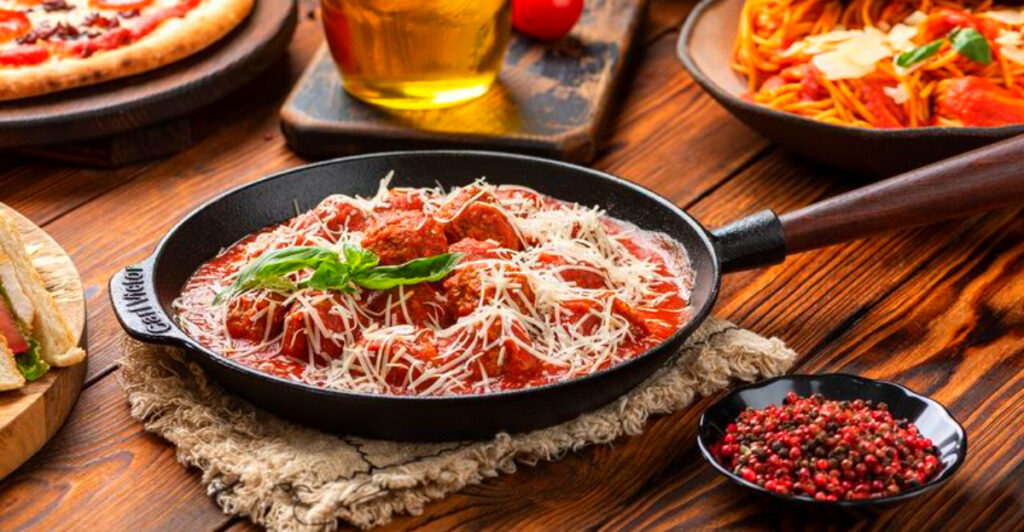 Craving Red Sauce? 8 Pennsylvania Chains With Spaghetti & Meatballs