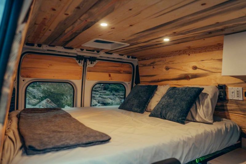 Budget Hybrid Mattress