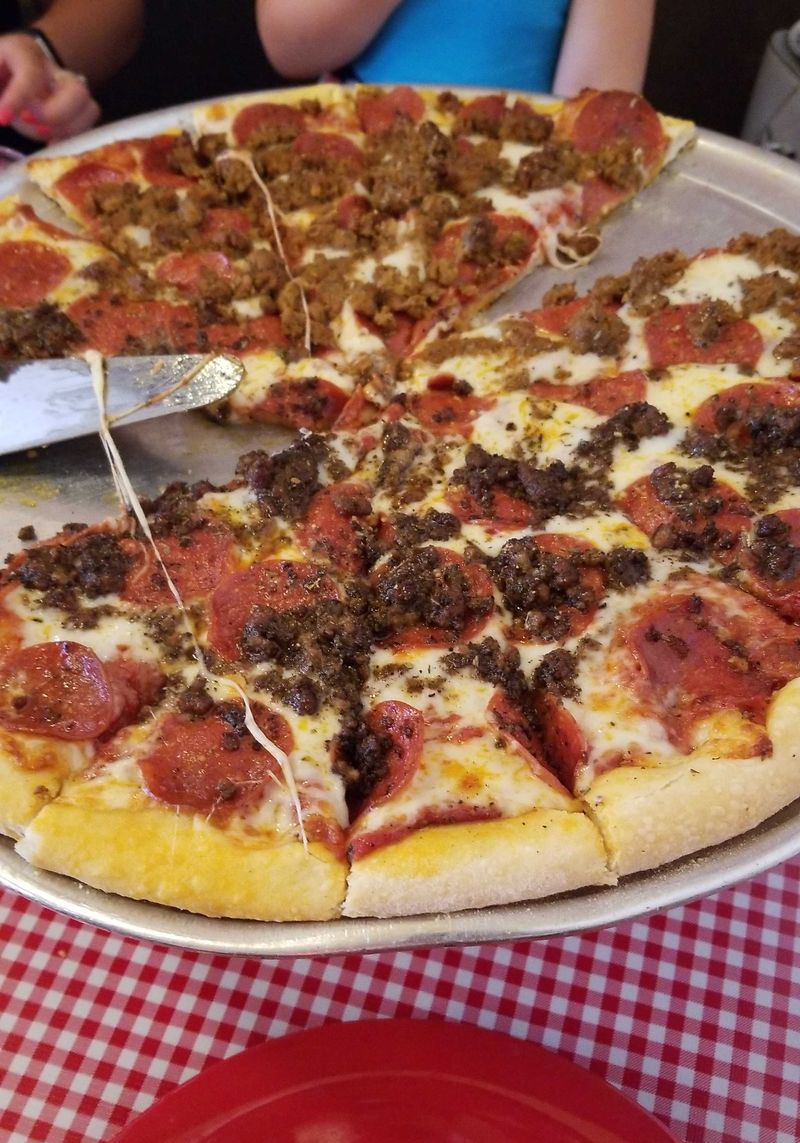 Luigi's Pizza Parlor – Sacramento