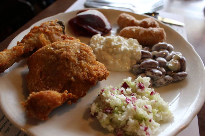 White Fence Farm — Romeoville, IL