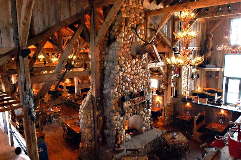 Nick’s Pizza & Pub – Crystal Lake