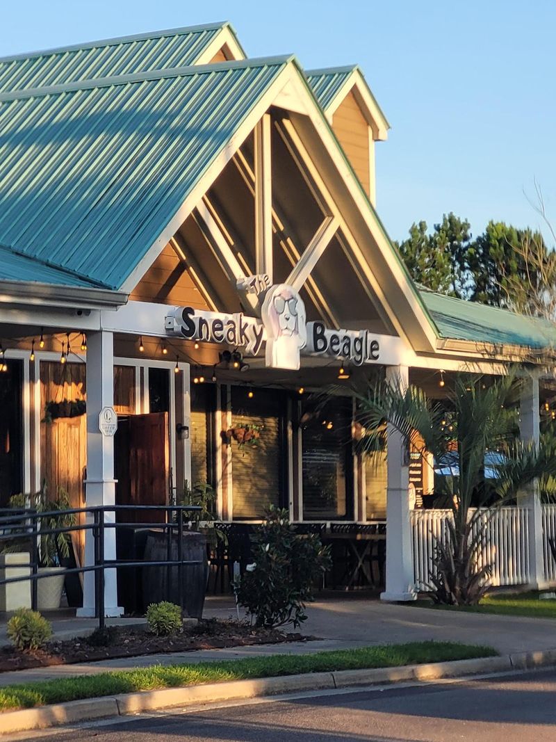 The Sneaky Beagle - Pet-Friendly Tacos and Dog Menu