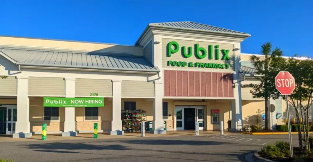 Discover a Hidden South Carolina Town Near Myrtle Beach With Incredible Dining and Shopping