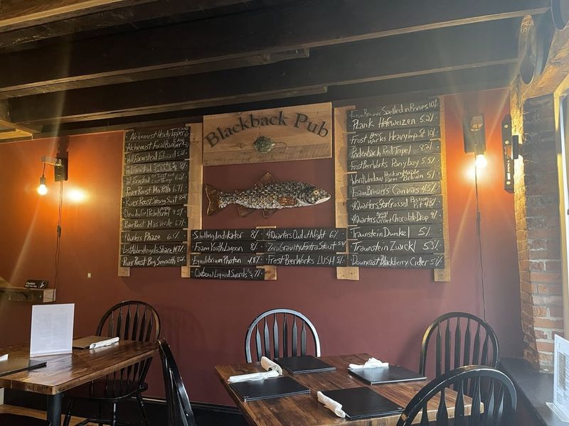 Blackback Pub (Waterbury)