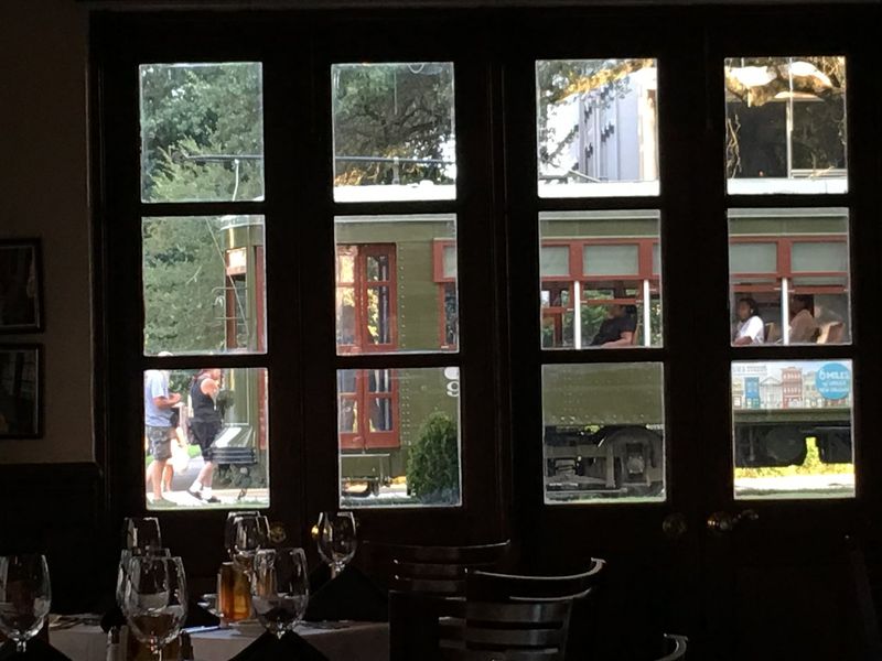 Mr. John's Steakhouse (St. Charles Ave / LGD)