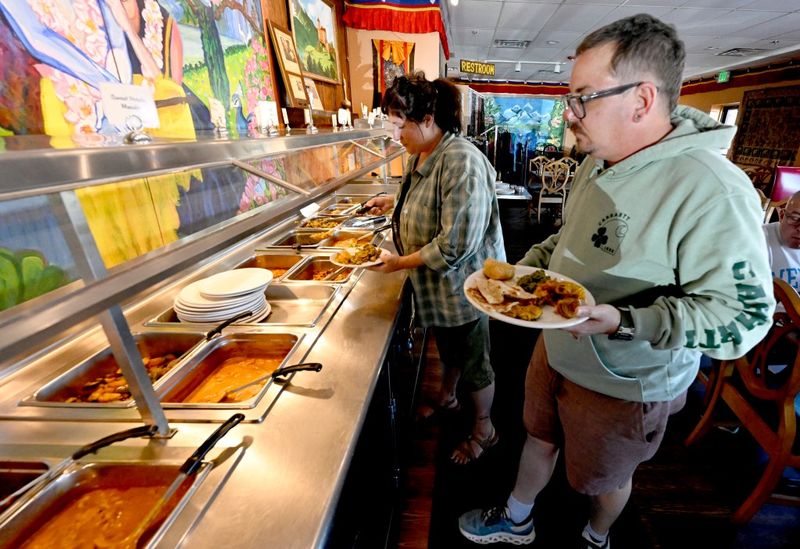 Kathmandu Restaurant — Nederland