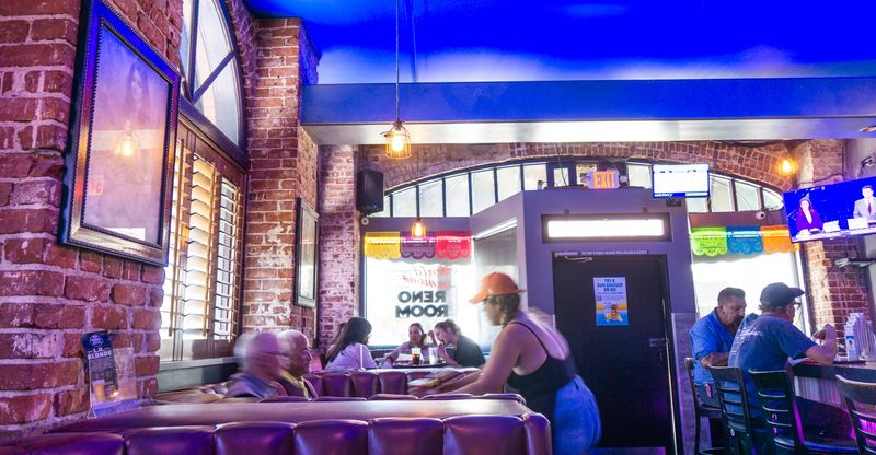 Reno Room – Long Beach