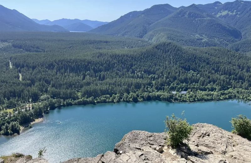 Rattlesnake Ledge (North Bend, WA)