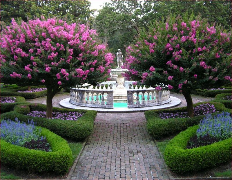 Discover Secret Gardens Fit for Royalty