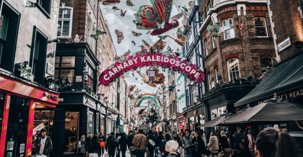 Explore the 10 Most Legendary Streets Around the Globe