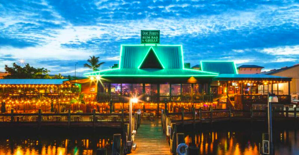 From Breakfast Legends to Sunset Views: Sanibel’s 15 Best Places to Eat