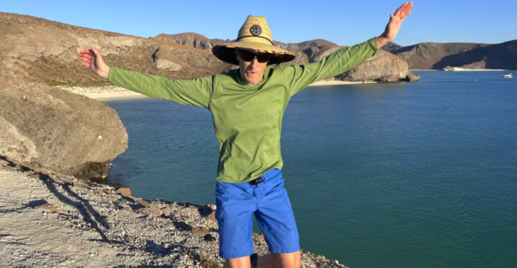 From Mountains to Airports: The Best 5 Hoodies Ever Made for Travel and Outdoor Adventures