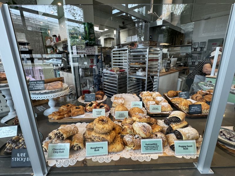 Pinoyshki Bakery & Cafe – Seattle (Capitol Hill)