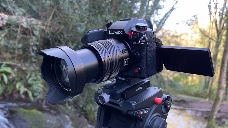 Panasonic Lumix GH6