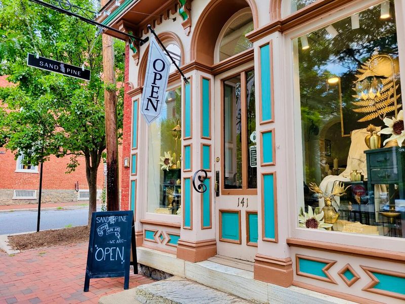 Boutiques Worth Browsing
