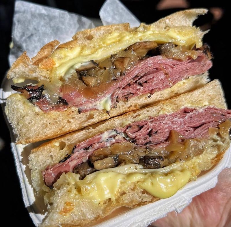 Ellis Island BBQ – Off-Strip Value