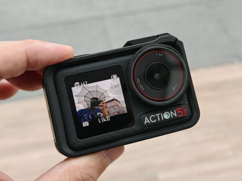 DJI