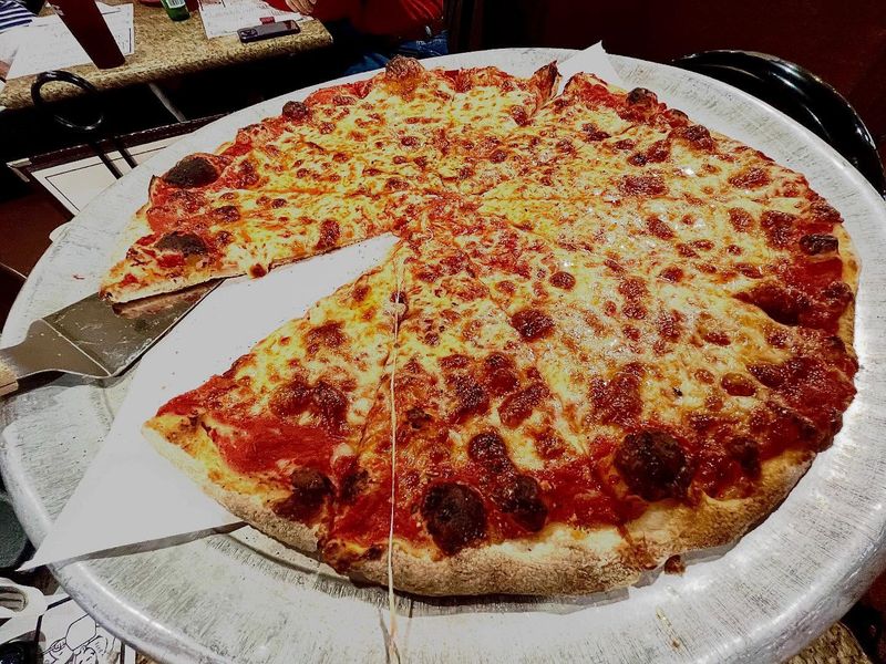 Grand Apizza (Clinton)