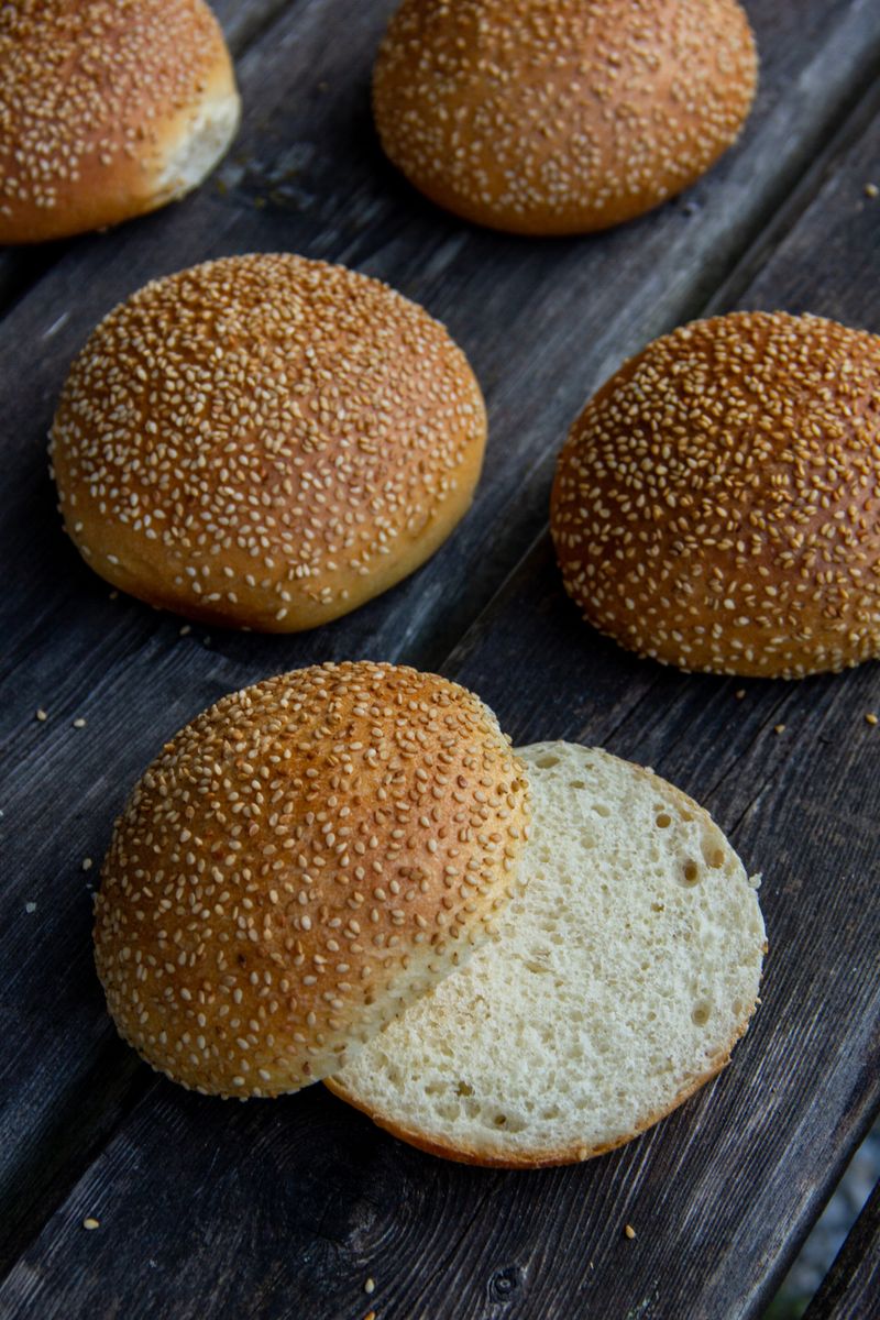 Burger or hot-dog buns made with potassium bromate