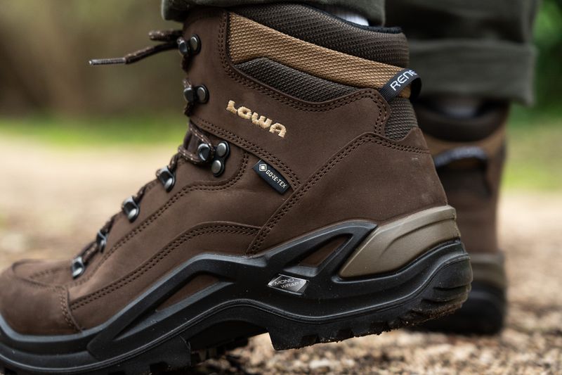Lowa Renegade GTX Mid