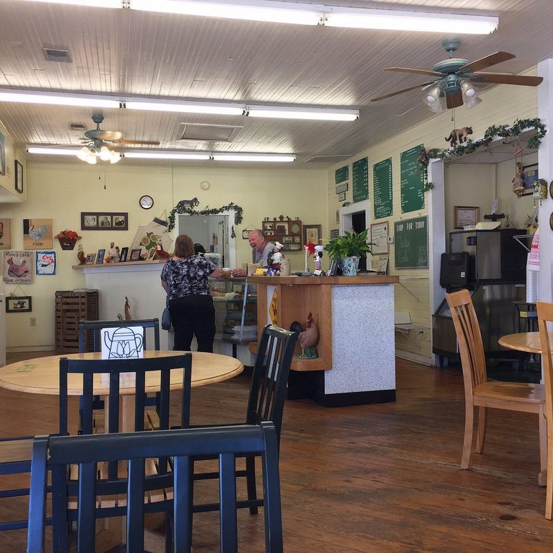 Cribb's Sandwich & Sweet Shop