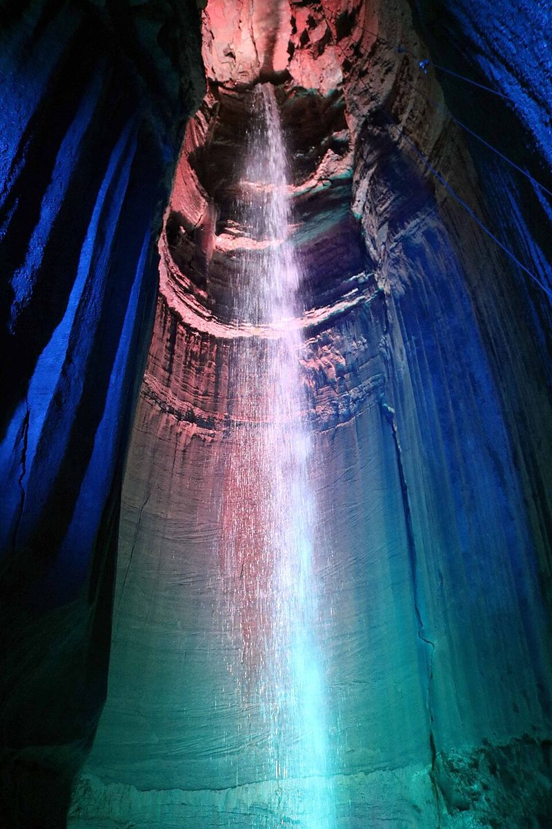 Ruby Falls – Tennessee