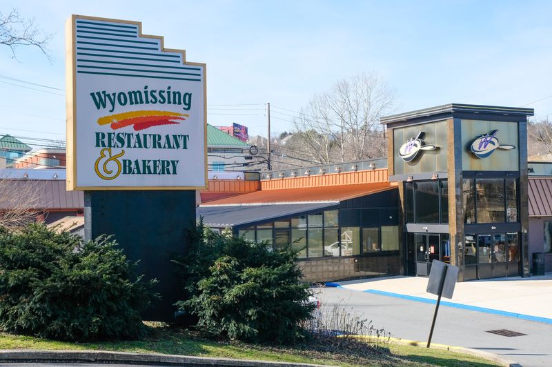 Wyomissing Restaurant & Bakery (Wyomissing)