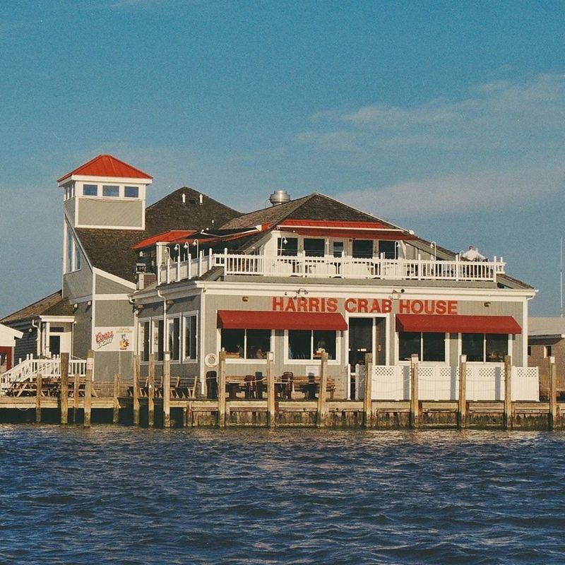 Harris Crab House — Grasonville (Kent Narrows)