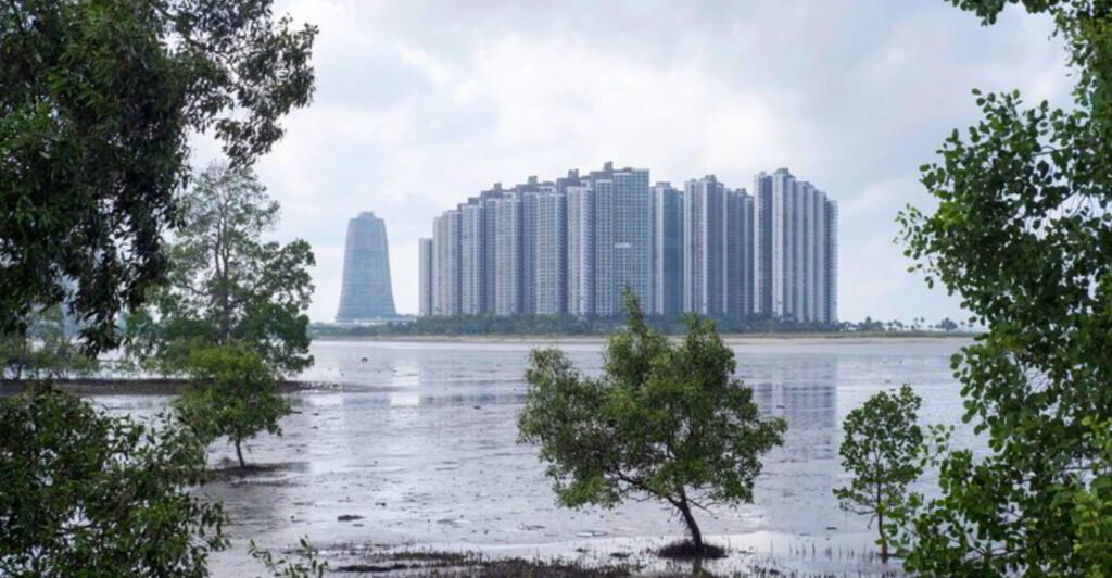 Inside Malaysia’s Ghost City: Why People Are Still Flocking to Forest City
