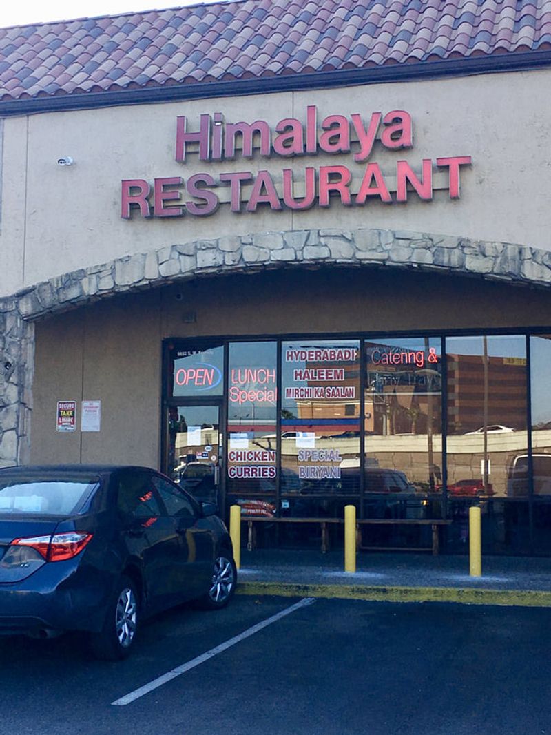 Himalaya Restaurant (Pakistani/Indian)
