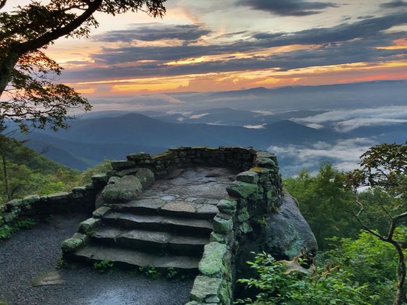 Thunder Ridge Overlook (MP 74.7, VA)