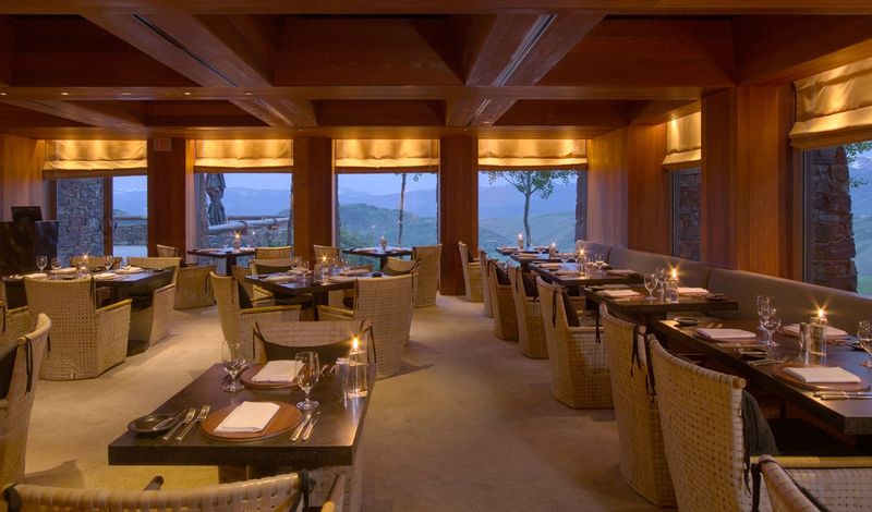 Amangani Grill (East Gros Ventre Butte) — serene butte-top views, premium local sourcing