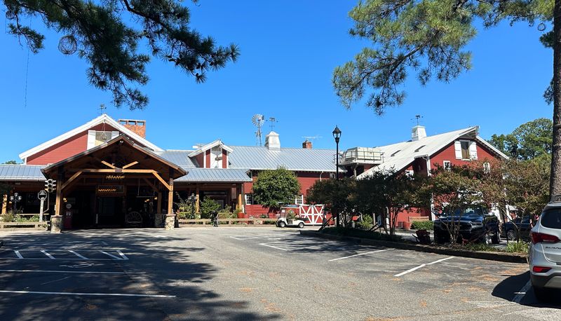 Angus Barn (Raleigh) — est. 1960